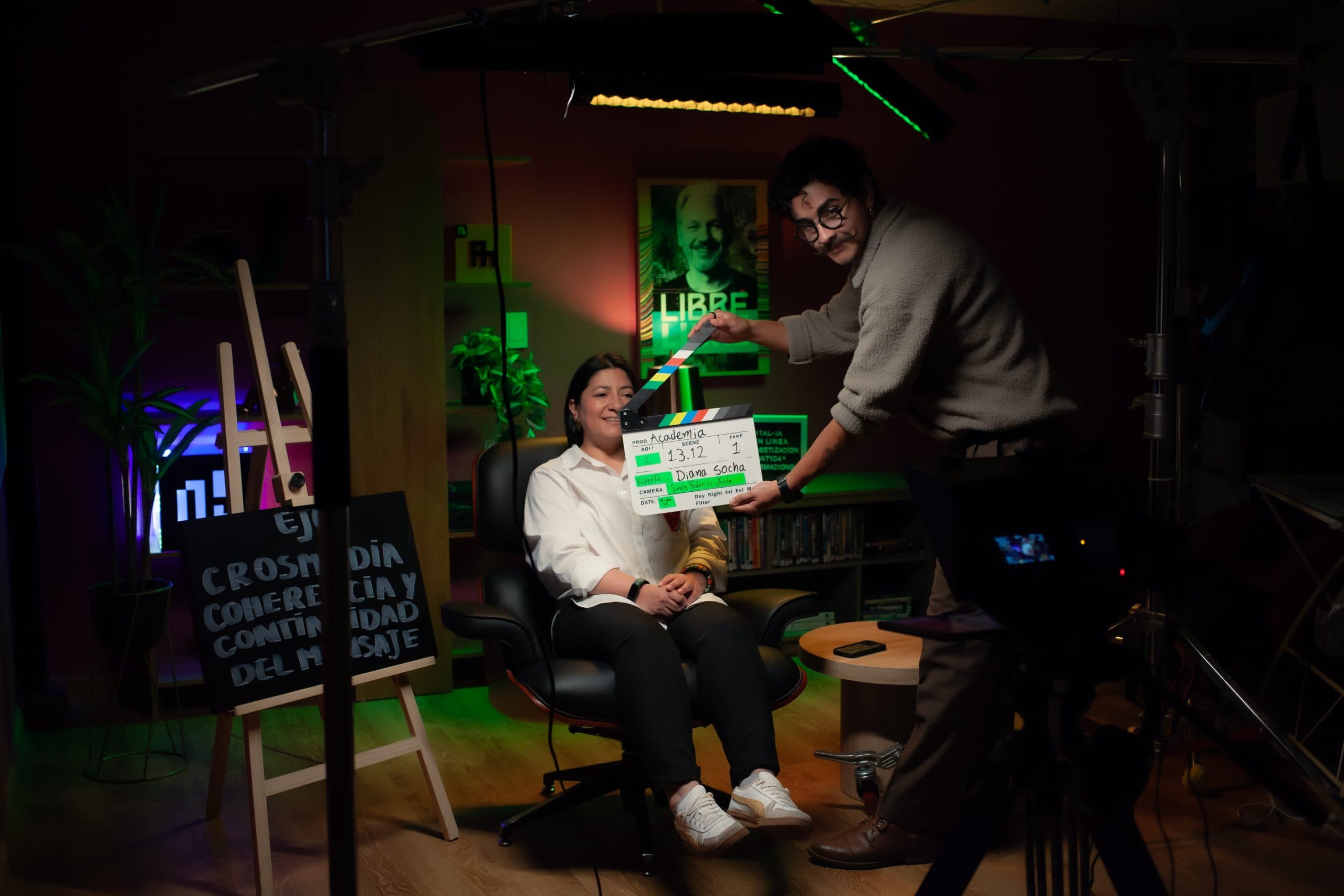 El arte de conectar mundos: el viaje del Curso Crossmedia de Digital-IA