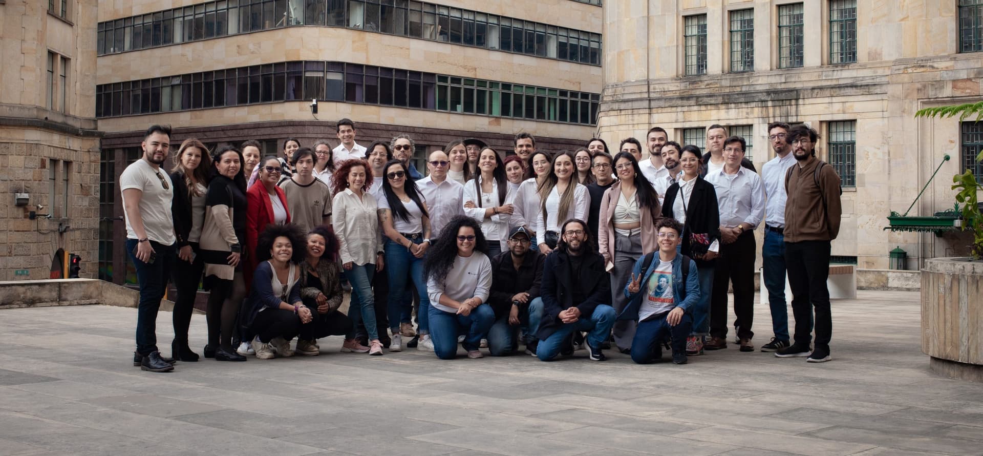 De la Planeación a la Acción: Empoderando a los Ciudadanos con Digital-IA